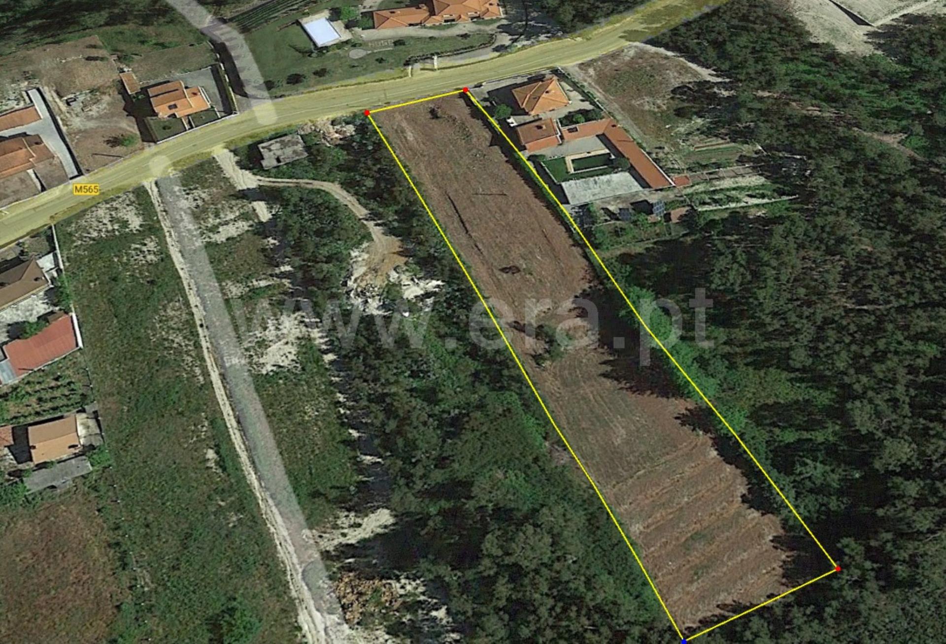 Land for sale in Amarante, Portugal — €127,000
