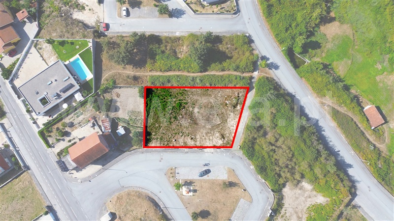 Terreno para Construção / Amarante, Vila Caiz