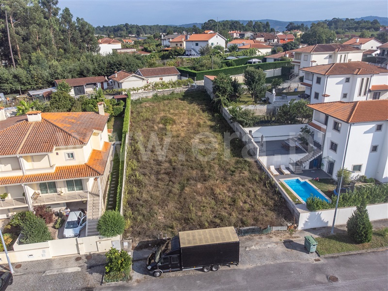 Terreno para Construção / Amares, Bico
