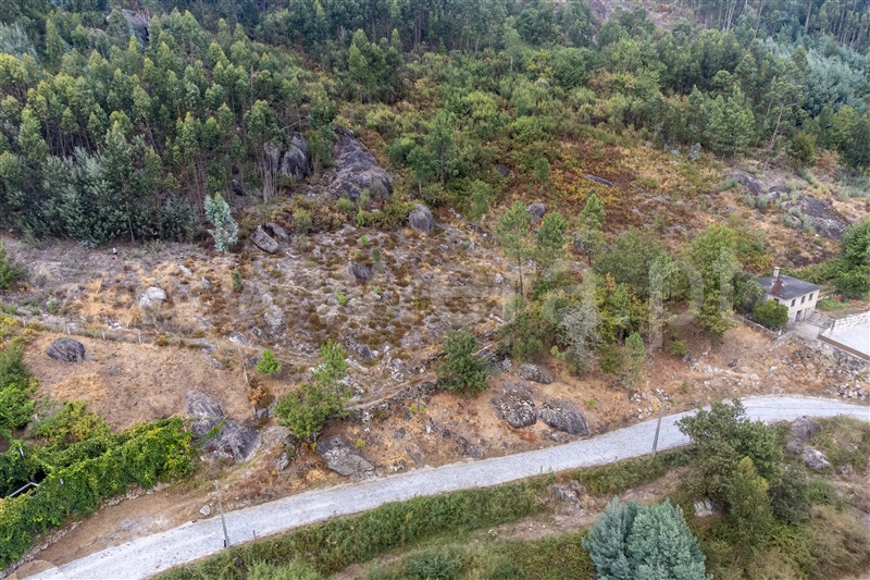 Terreno para Construção / Amares, Bouro (Santa Maria)