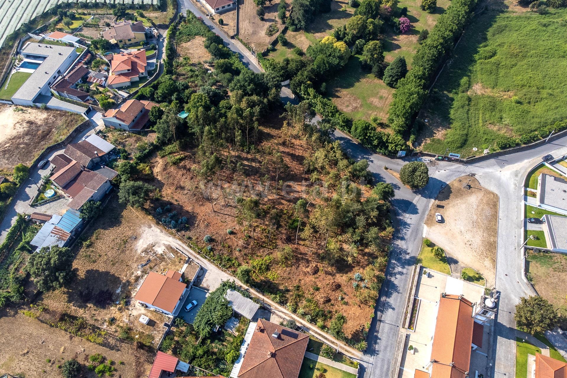 Land for sale in Amares, Portugal — €750,000