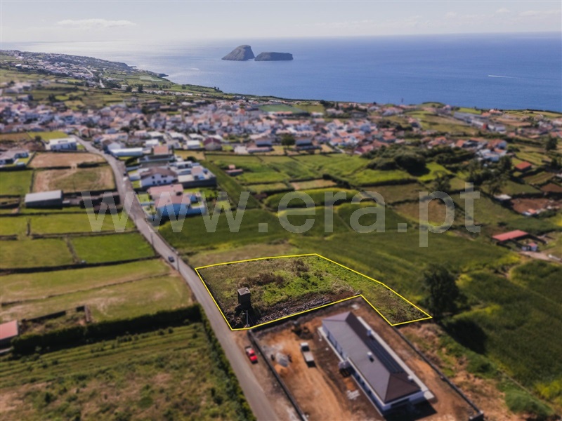 Terreno para Construção / Angra do Heroísmo, Ribeirinha