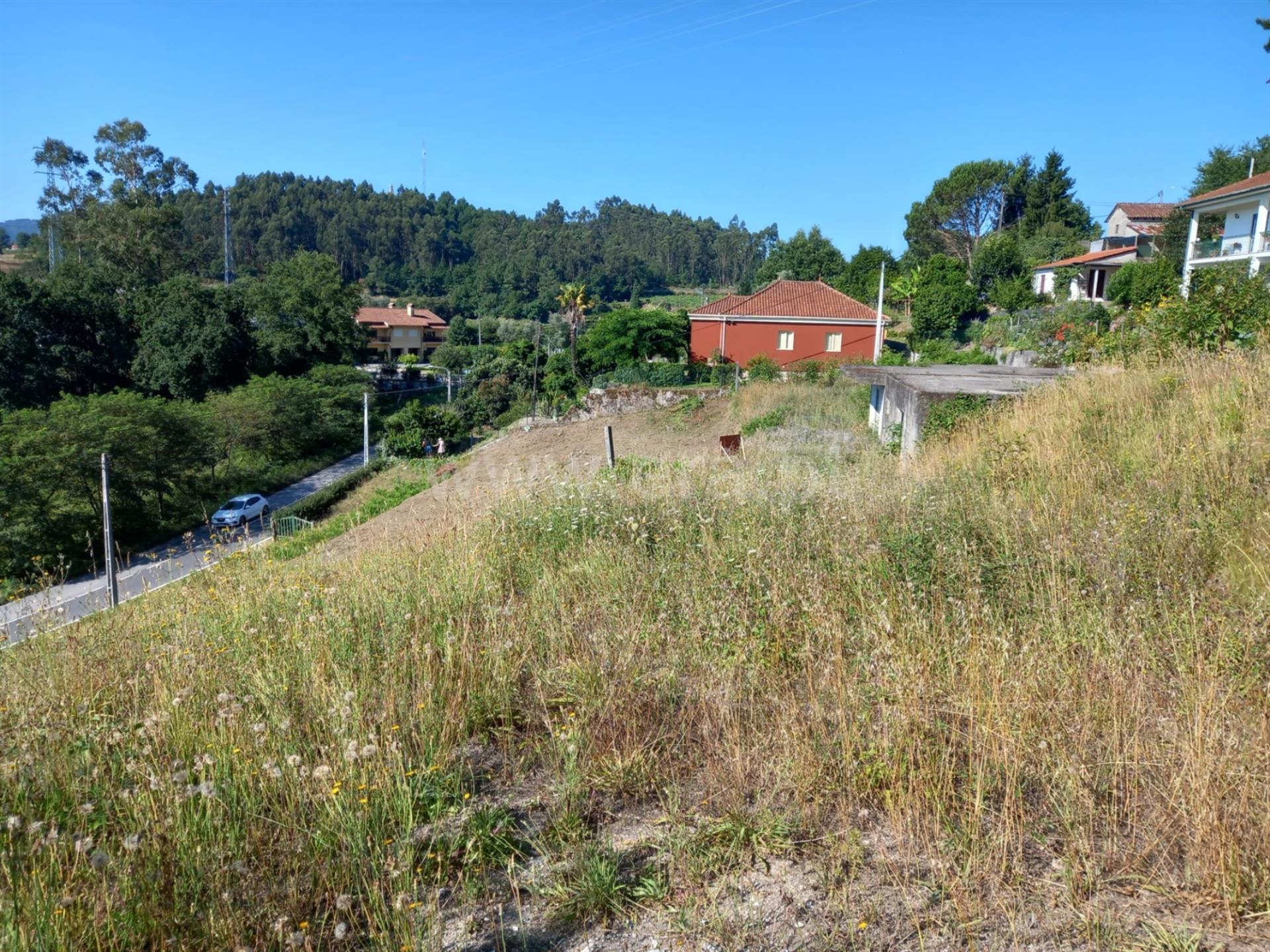 Land for sale in Arcos de Valdevez, Portugal — €58,000
