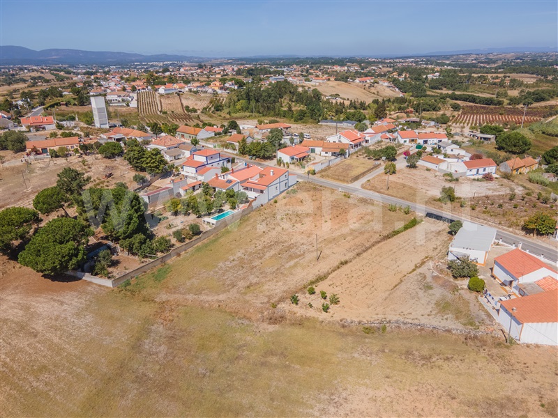 Terreno para Construção / Azambuja, Aveiras de Baixo
