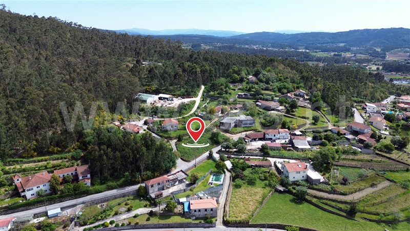 Terreno para Construção / Barcelos, Campo e Tamel (São Pedro Fins)