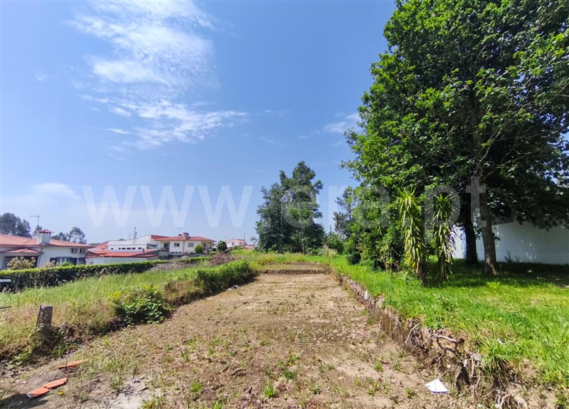 Terreno para Construção / Barcelos, Durrães e Tregosa