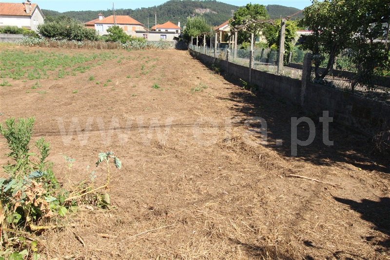 Terreno para Construção / Barcelos, Gilmonde