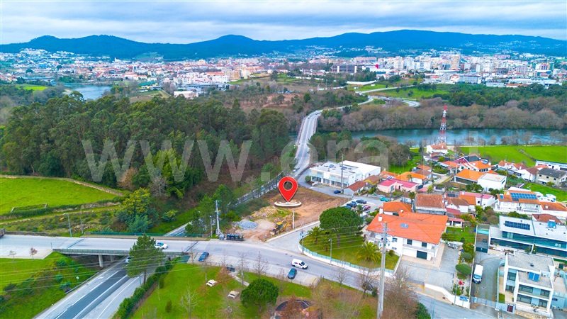 Terreno para Construção / Barcelos, Rio Covo (Santa Eugénia)