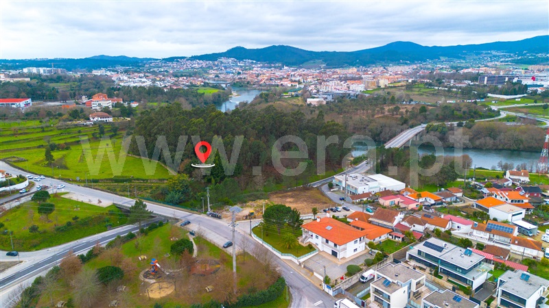 Terreno para Construção / Barcelos, Rio Covo (Santa Eugénia)