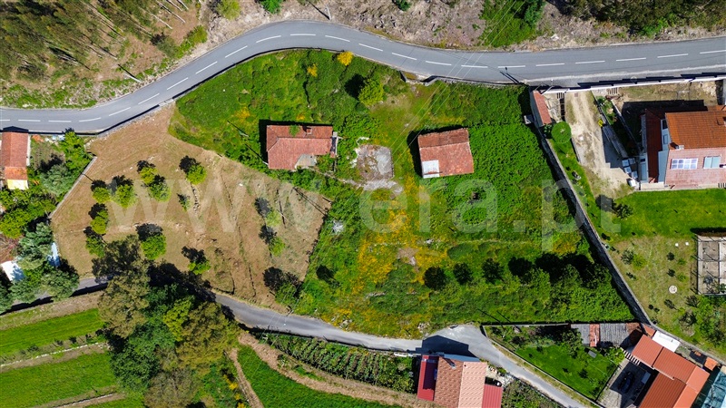 Terreno para Construção / Barcelos, Vila Cova e Feitos
