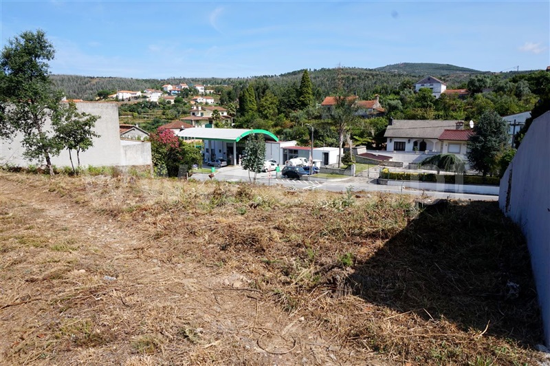 Terreno para Construção / Barcelos, Vila Cova e Feitos