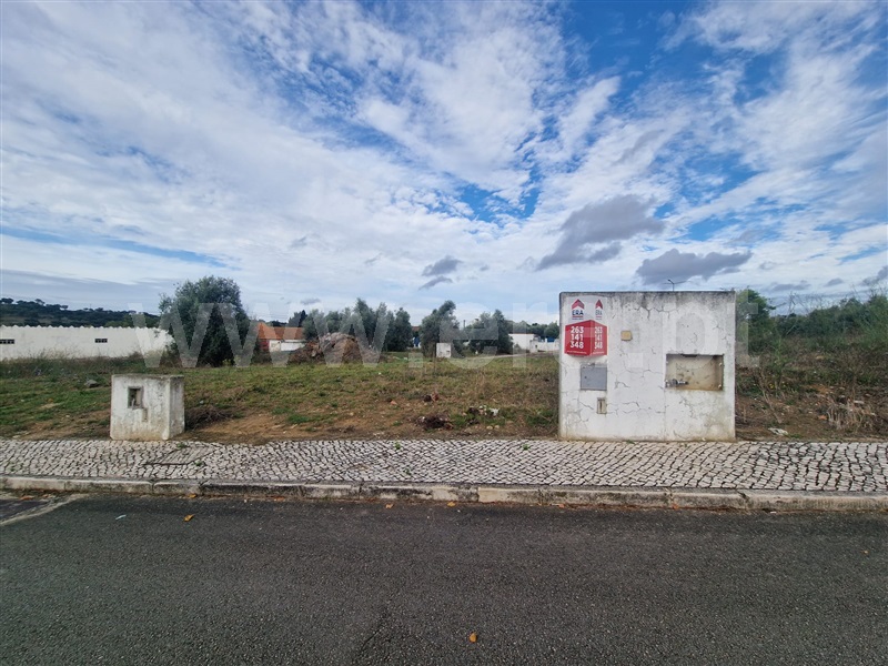 Terreno para Construção / Benavente, Santo Estêvão