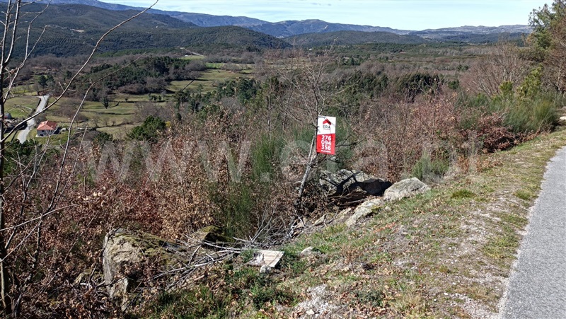 Terreno para Construção / Boticas, Covas do Barroso