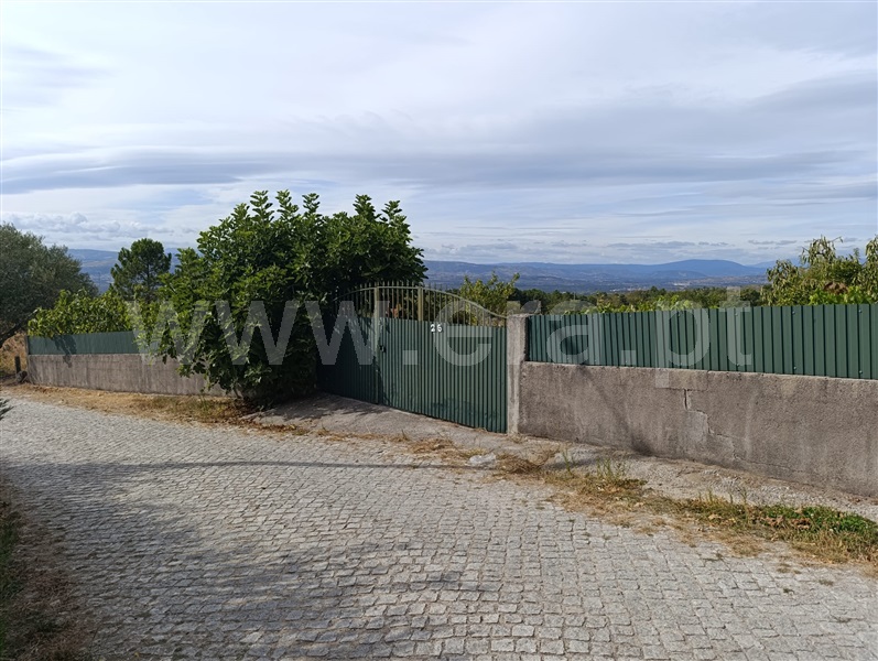 Terreno para Construção / Chaves, Águas Frias