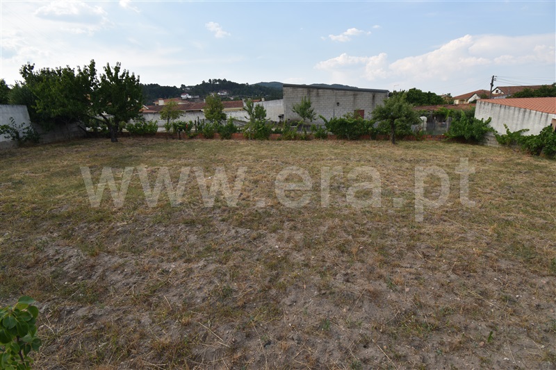Terreno para Construção / Chaves, Bustelo