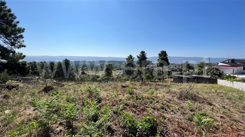 Terreno para Construção / Chaves, Bustelo