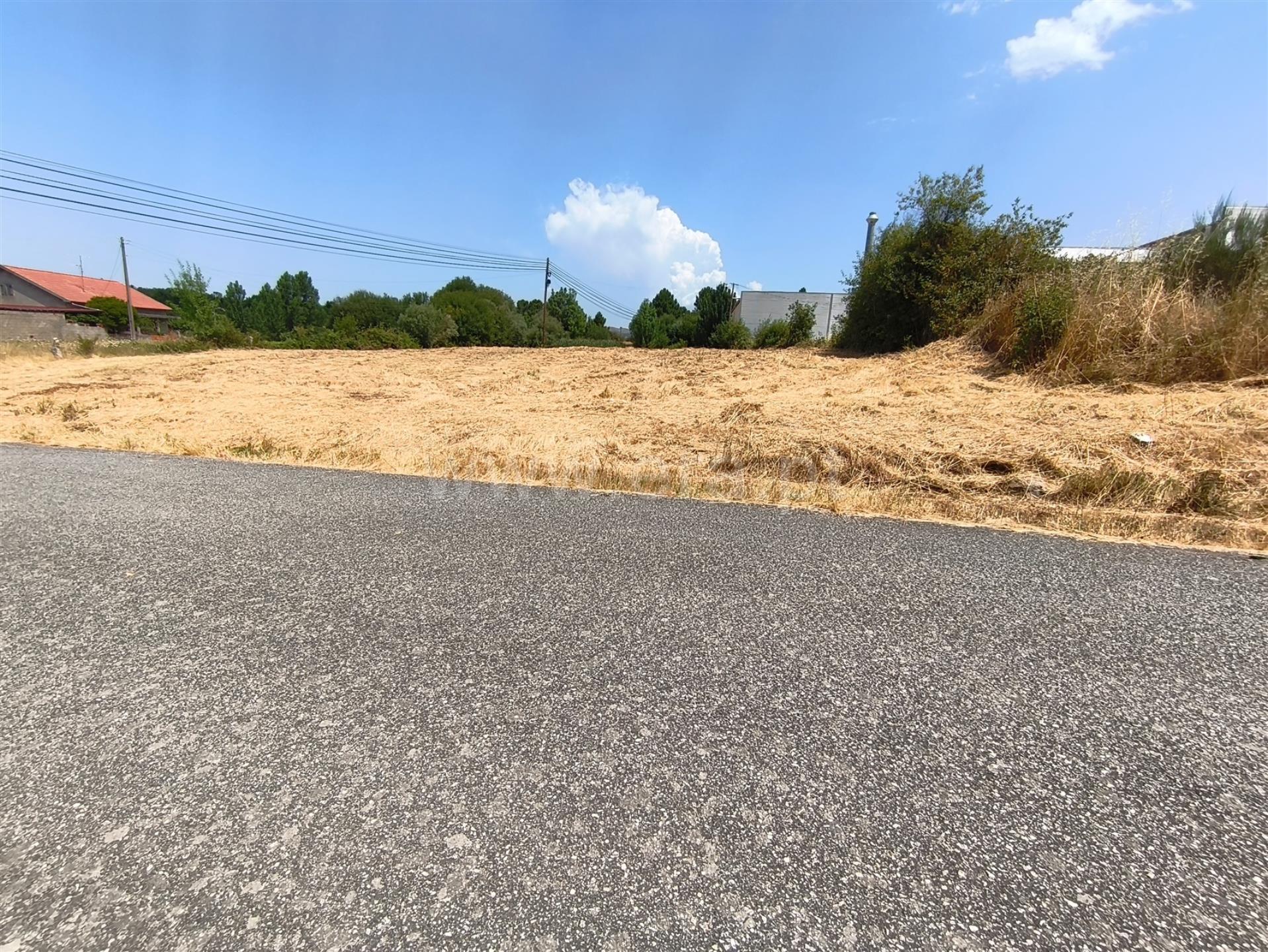 Land for sale in Chaves, Portugal — €75,000