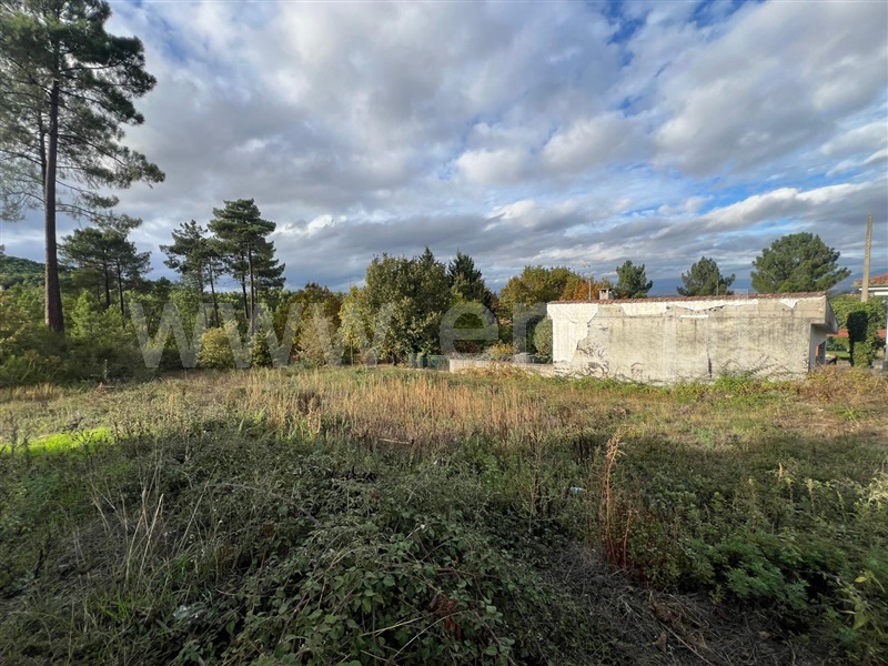 Terreno para Construção / Chaves, Madalena e Samaiões