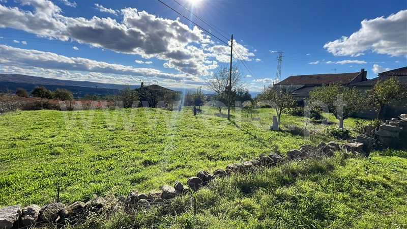 Terreno para Construção  com Urbano Chaves, Mairos - 1439510 - 8