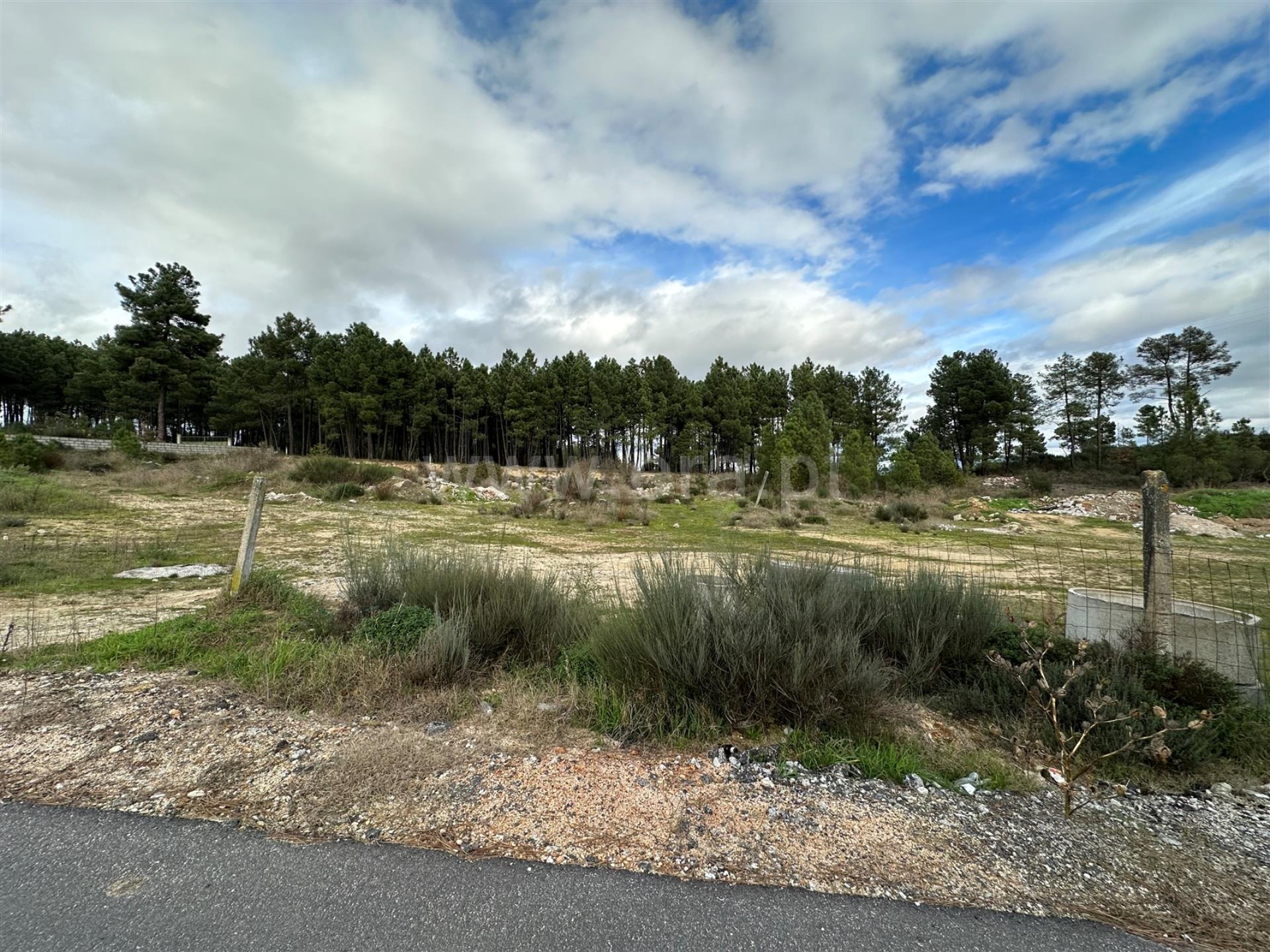 Land for sale in Chaves, Portugal — €165,000