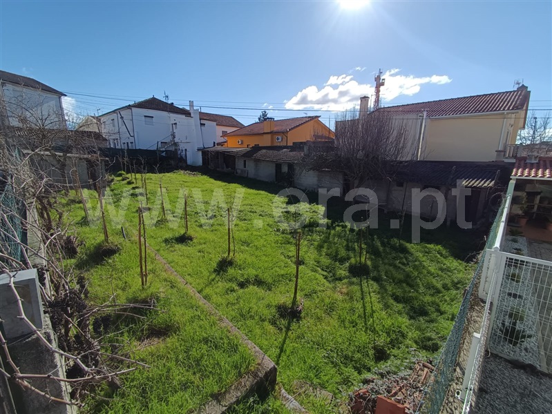 Terreno para Construção / Chaves, Santa Cruz/Trindade e Sanjurge