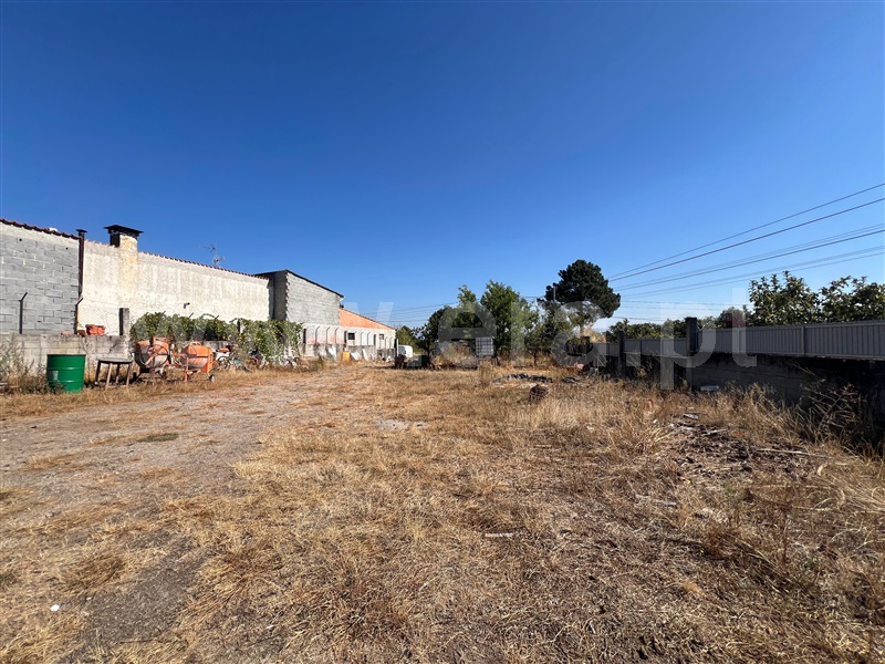 Terreno para Construção  Chaves, Santa Maria Maior - 1509881 - 3