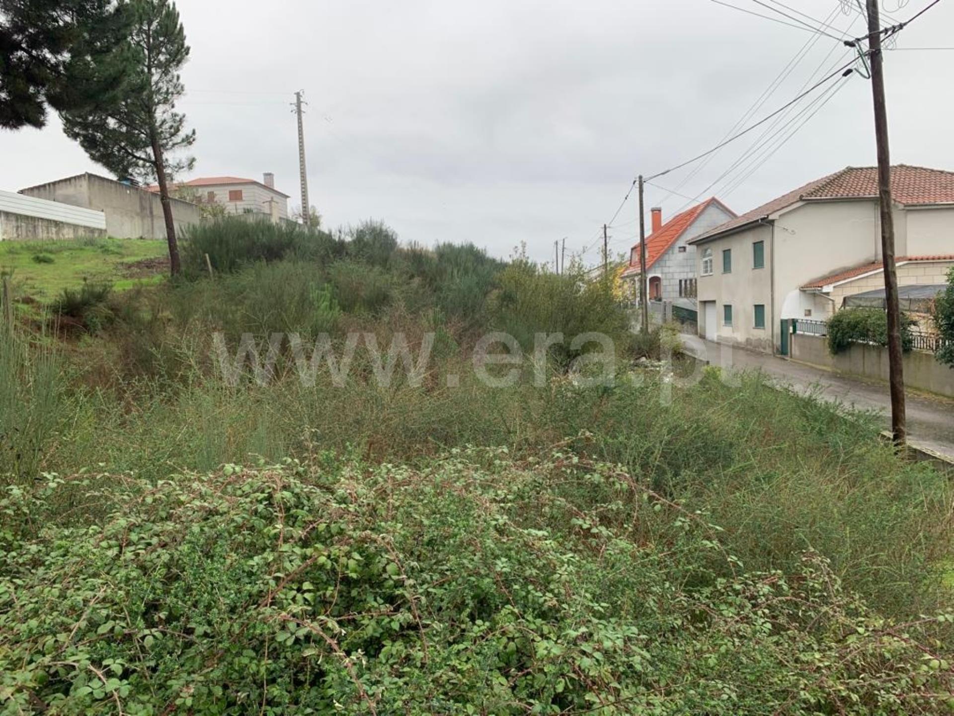 Land for sale in Chaves, Portugal — €90,000