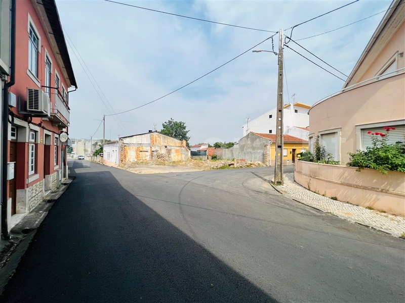 Terreno para Construção / Coimbra, São Martinho do Bispo - Centro