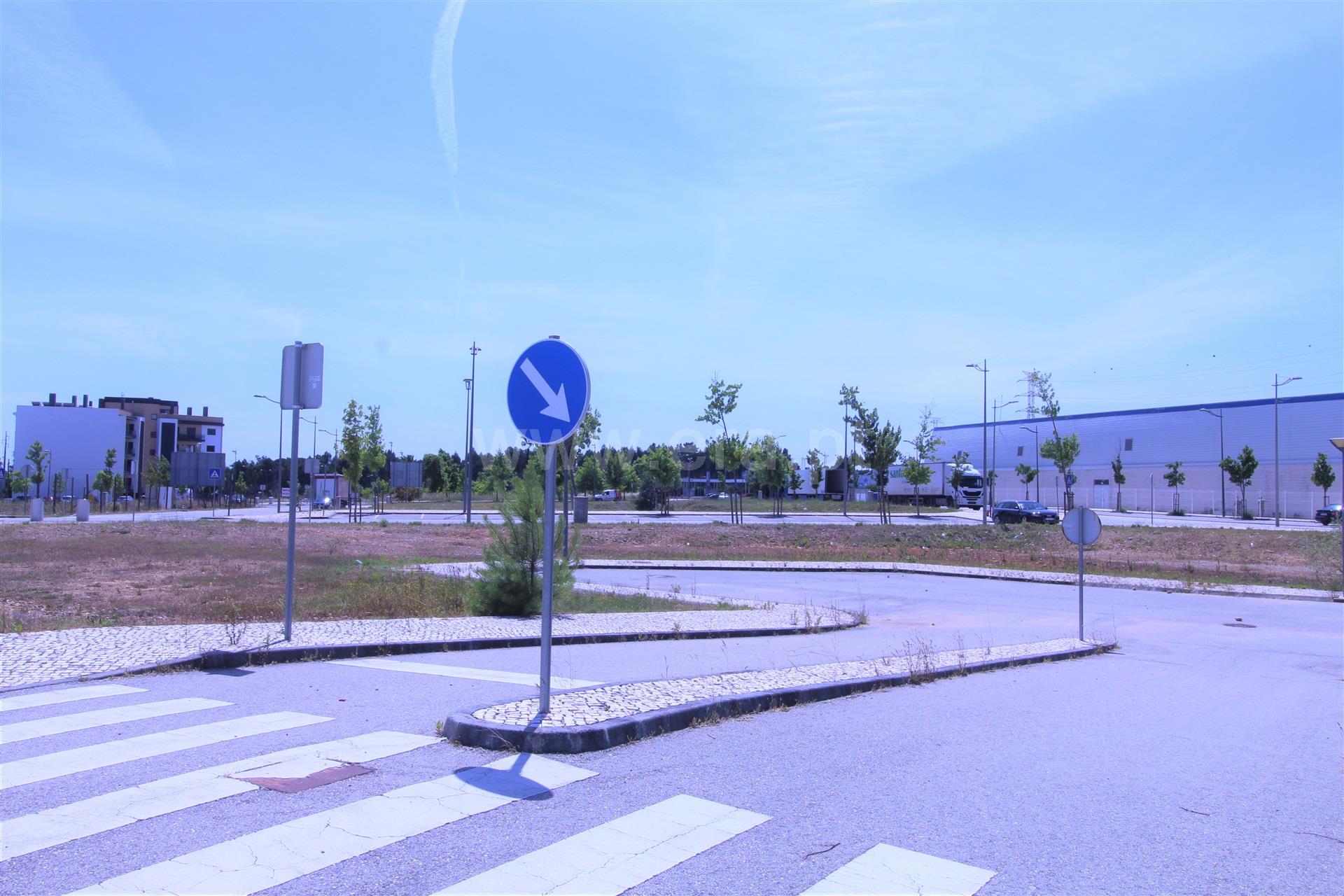 Land for sale in Entroncamento, Portugal — €80,000