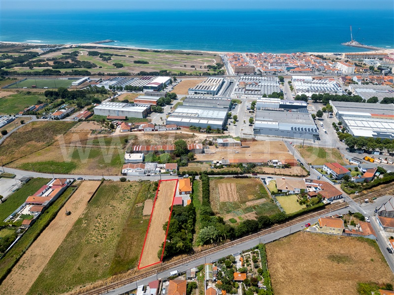 Terreno para Construção / Espinho, Silvalde