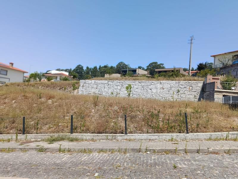 Terreno para Construção / Fafe, Arões (São Romão)