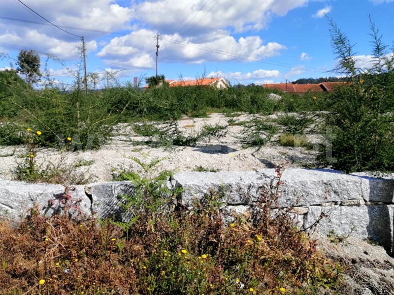 Terreno para Construção / Fafe, Golães