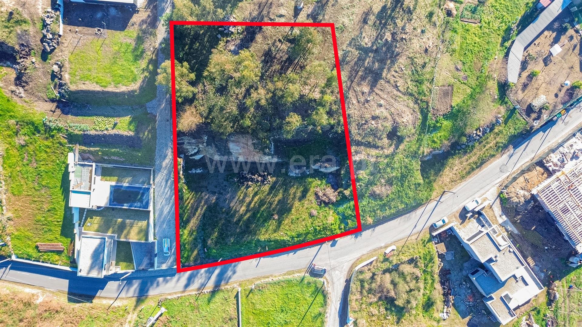 Land for sale in Felgueiras, Portugal — €60,000