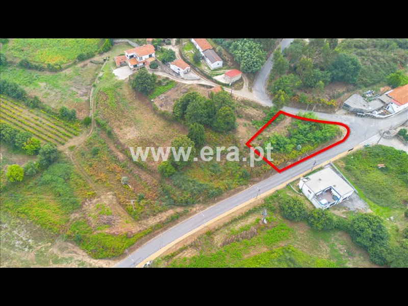 Terreno para Construção / Felgueiras, Revinhade