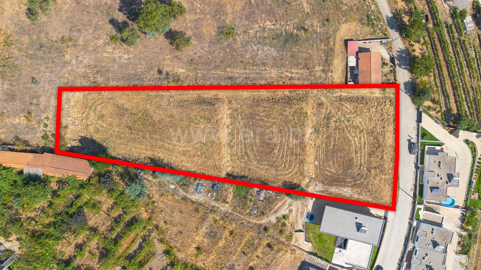 Land for sale in Felgueiras, Portugal — €67,900