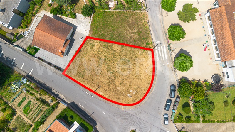 Terreno para Construção / Felgueiras, Vila Fria e Vizela (São Jorge)