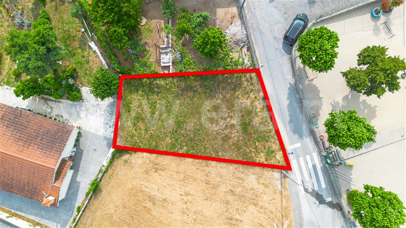 Terreno para Construção / Felgueiras, Vila Fria e Vizela (São Jorge)