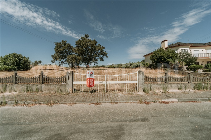 Terreno para Construção / Fundão, Fundão