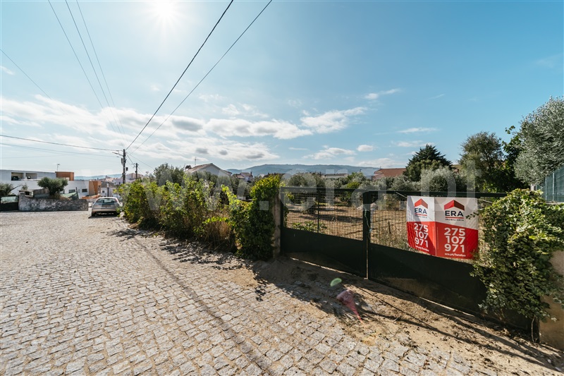 Terreno para Construção / Fundão, Telhado