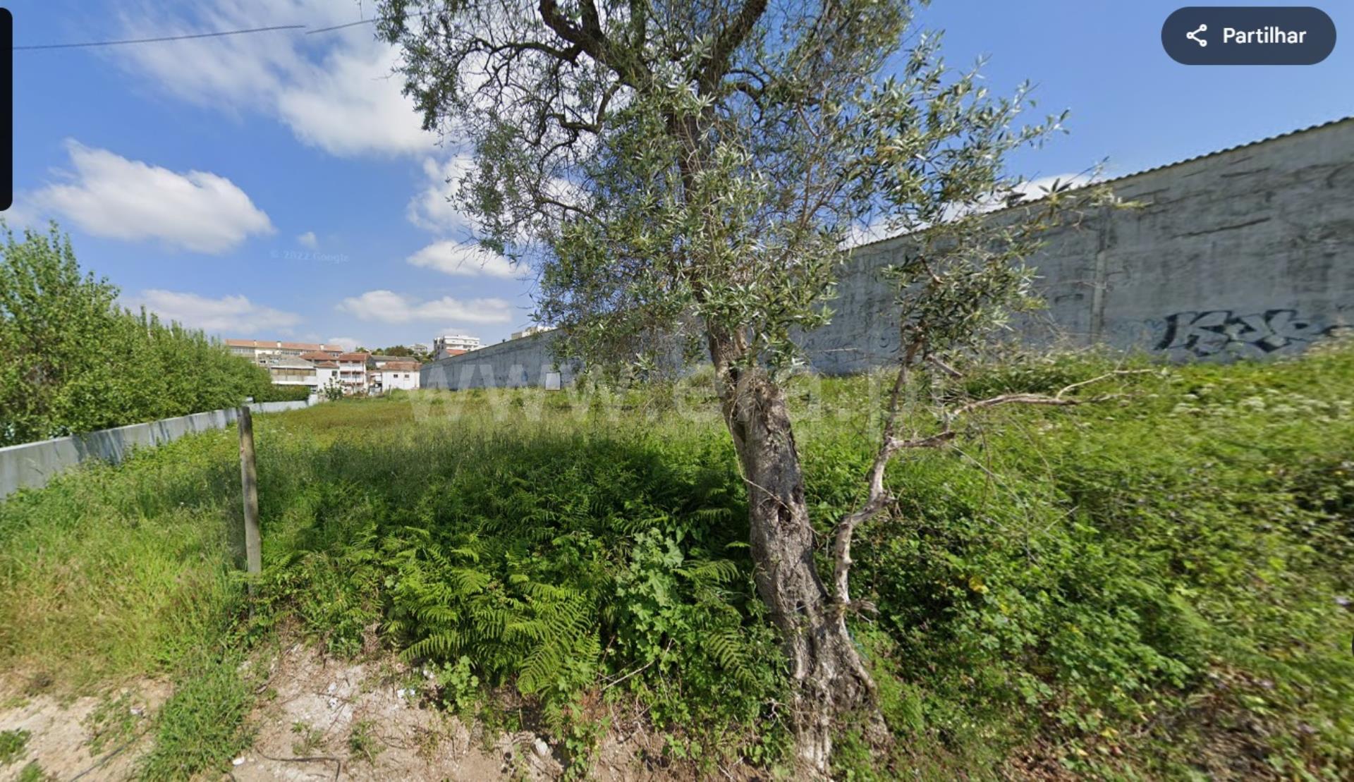 Land for sale in Gondomar, Portugal — €245,500