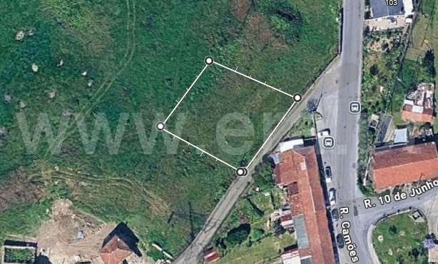 Terreno para Construção / Guimarães, Brito