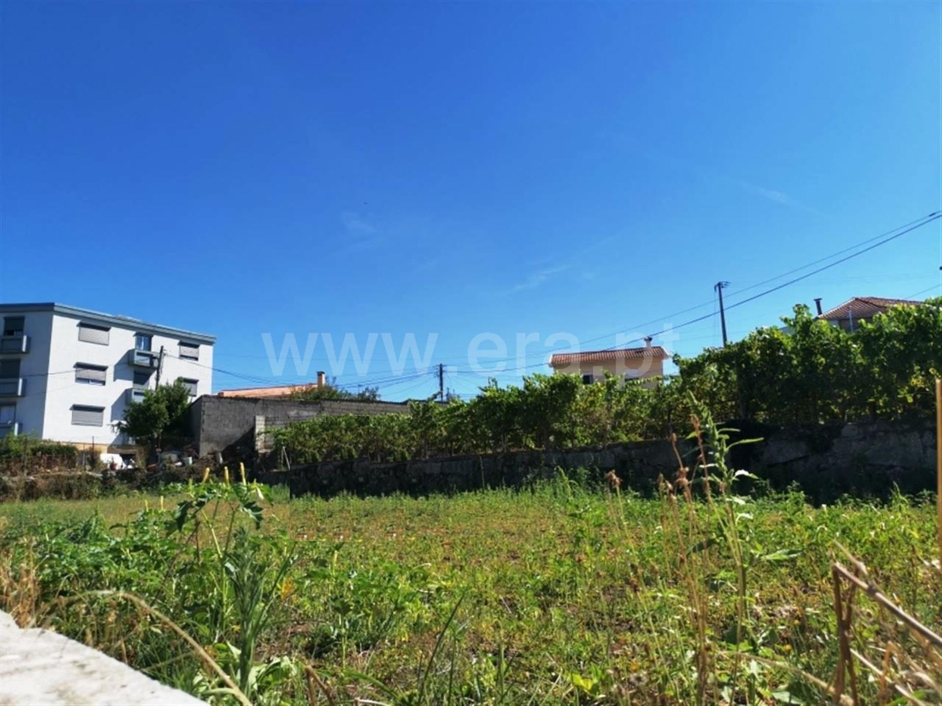 Land for sale in Guimarães, Portugal — €110,000