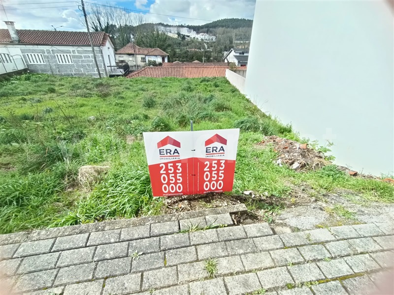 Terreno para Construção / Guimarães, Fermentões