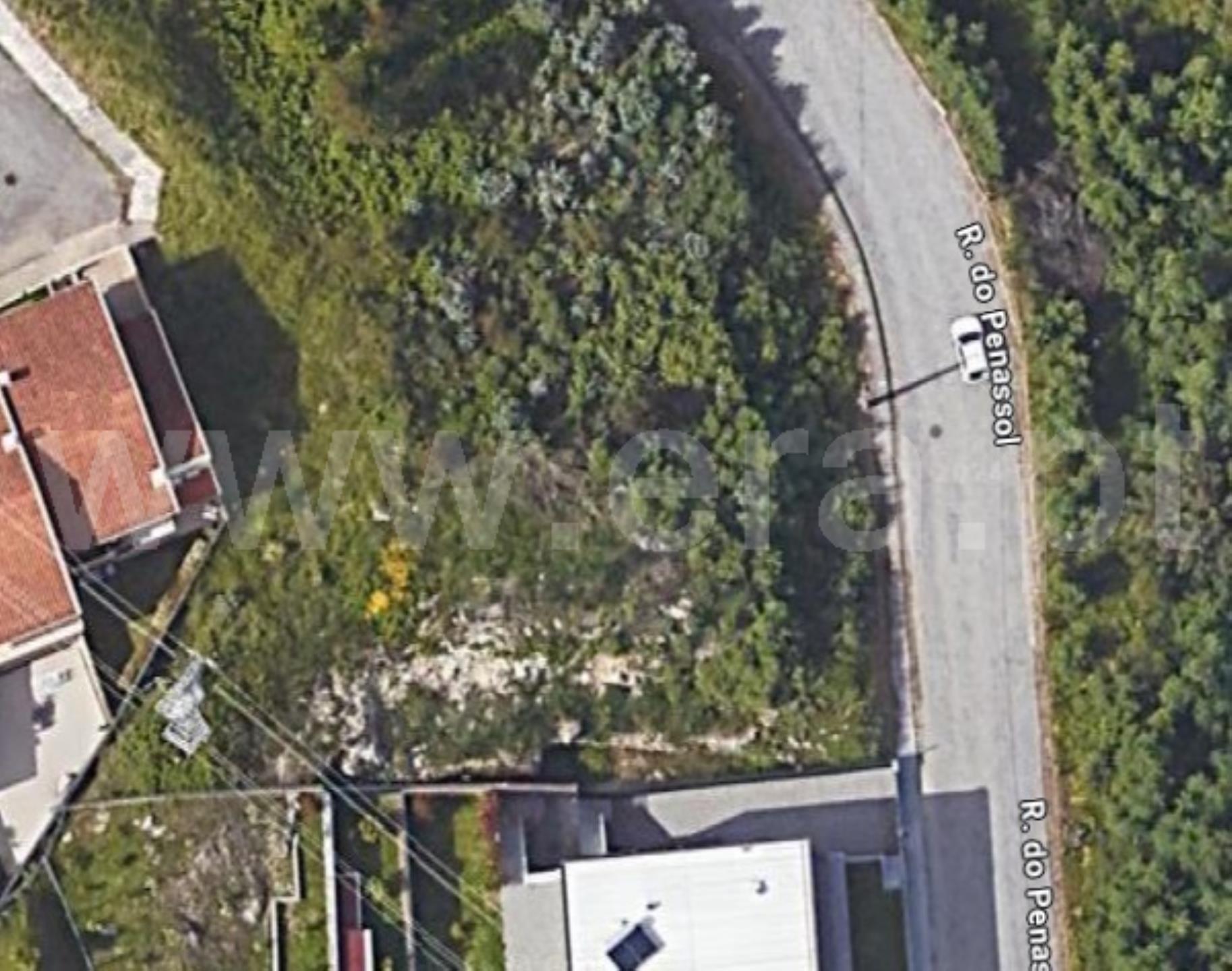 Land for sale in Guimarães, Portugal — €81,000