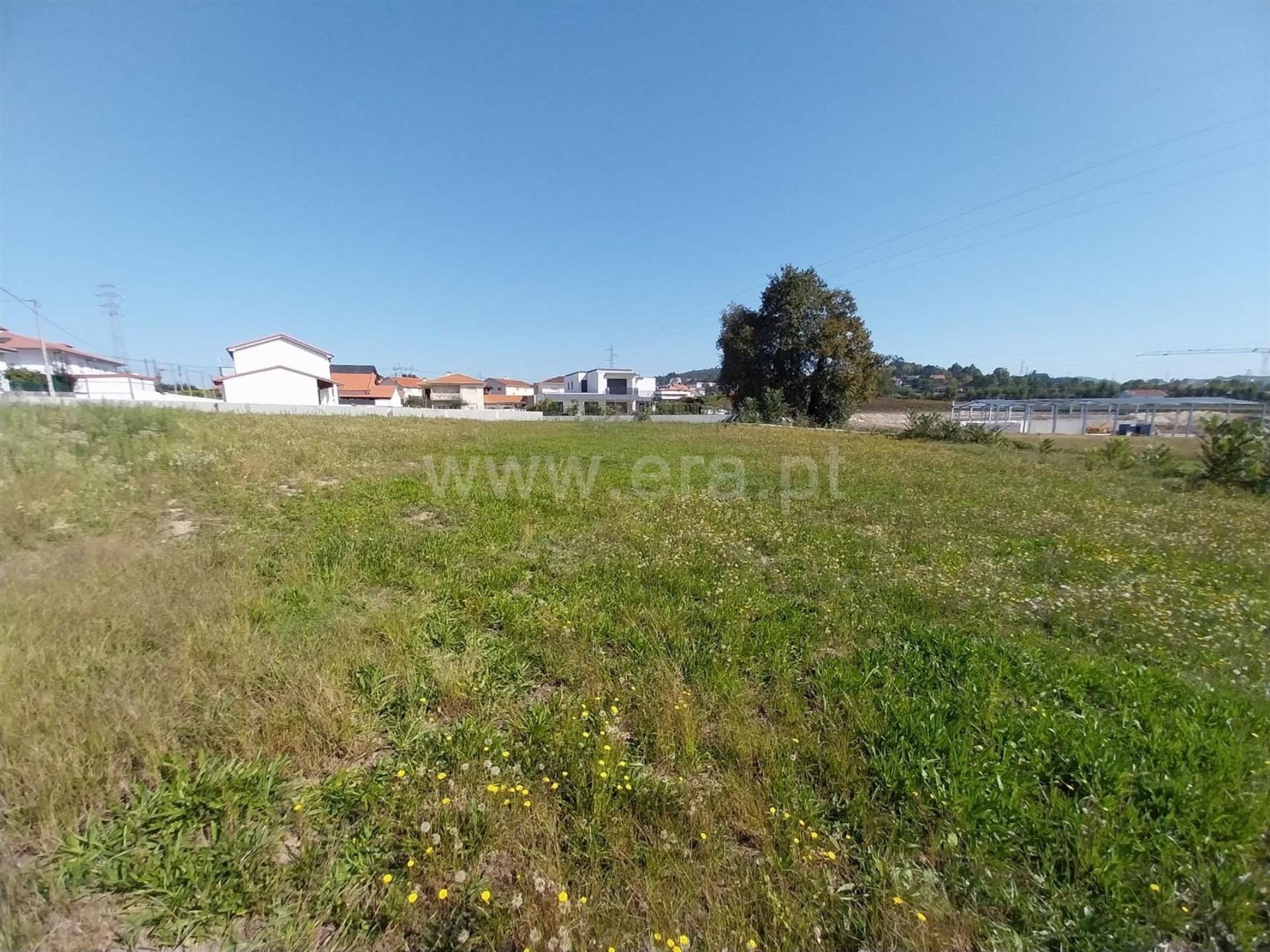 Land for sale in Guimarães, Portugal — €160,000
