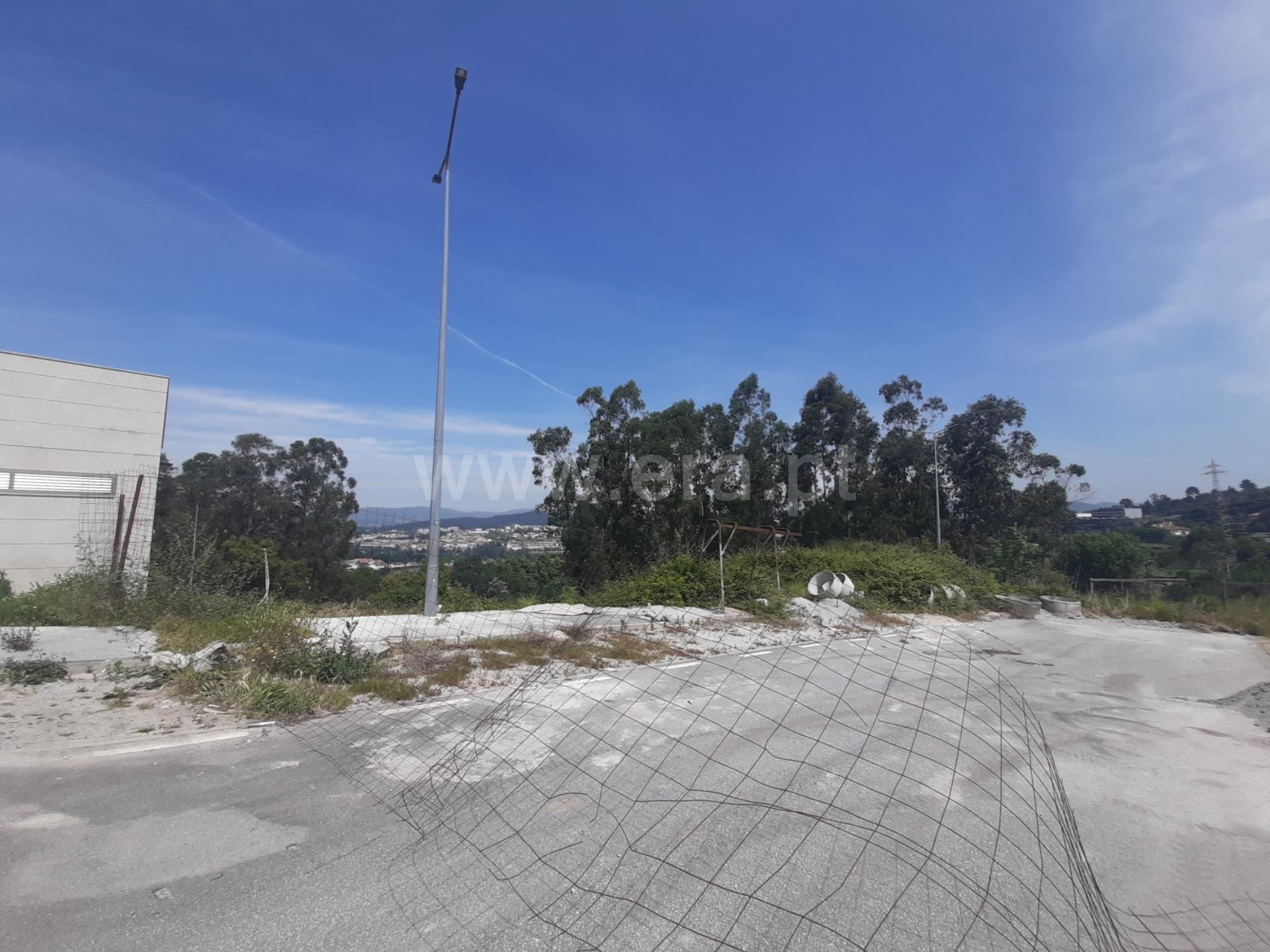 Land for sale in Guimarães, Portugal — €486,000