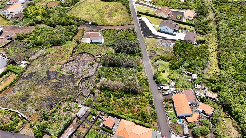 Terreno para Construção / Lajes do Pico, Piedade