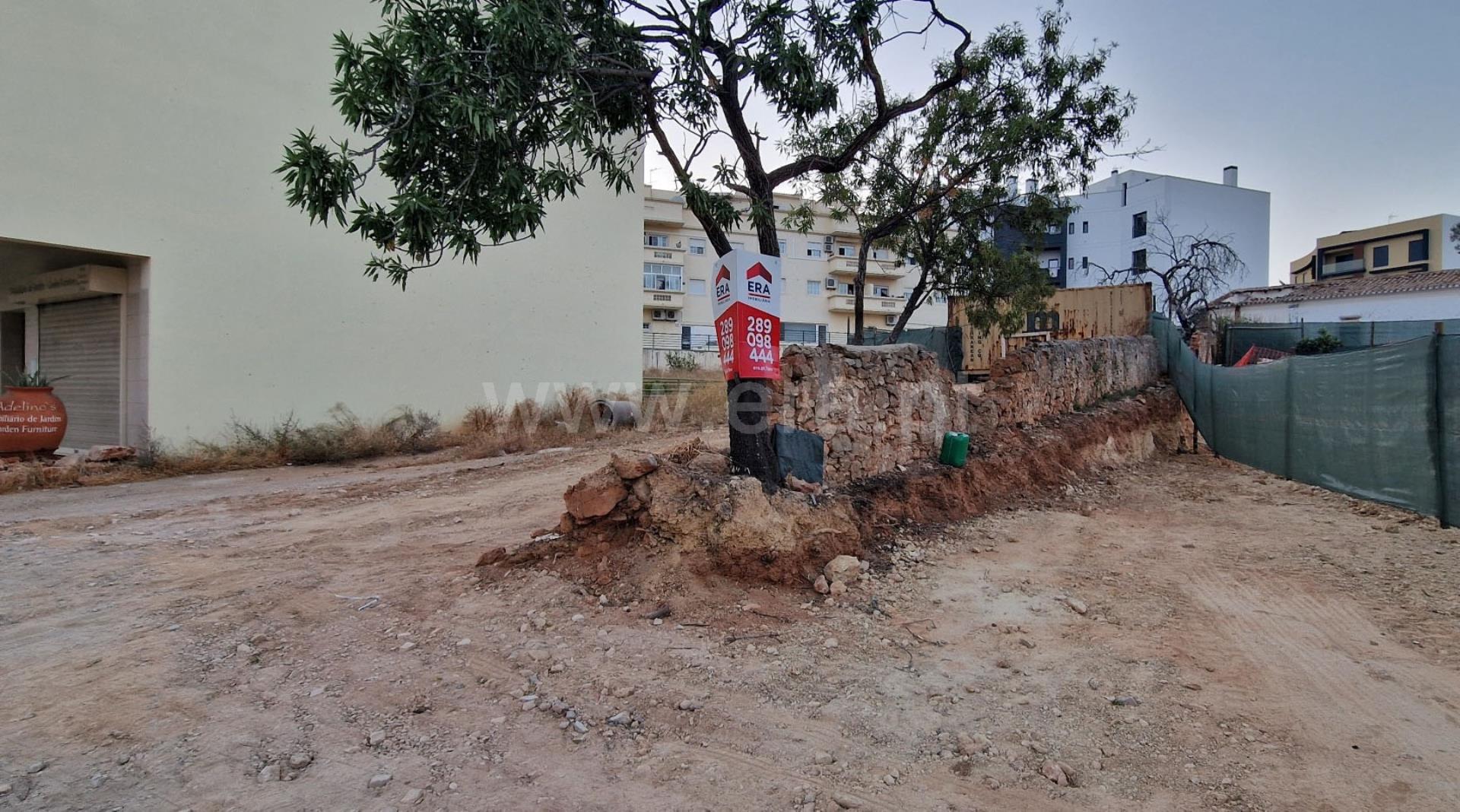 Land for sale in Loulé, Portugal — €300,000