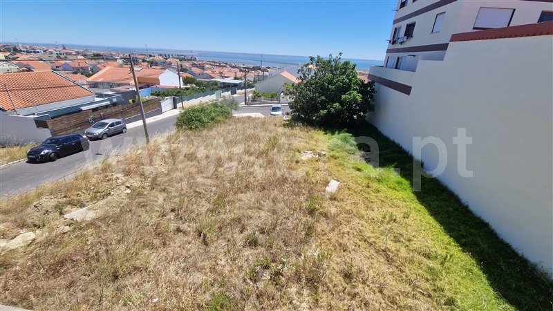 Terreno para Construção / Loures, Santa Iria de Azoia, São João da Talha e Bobadela
