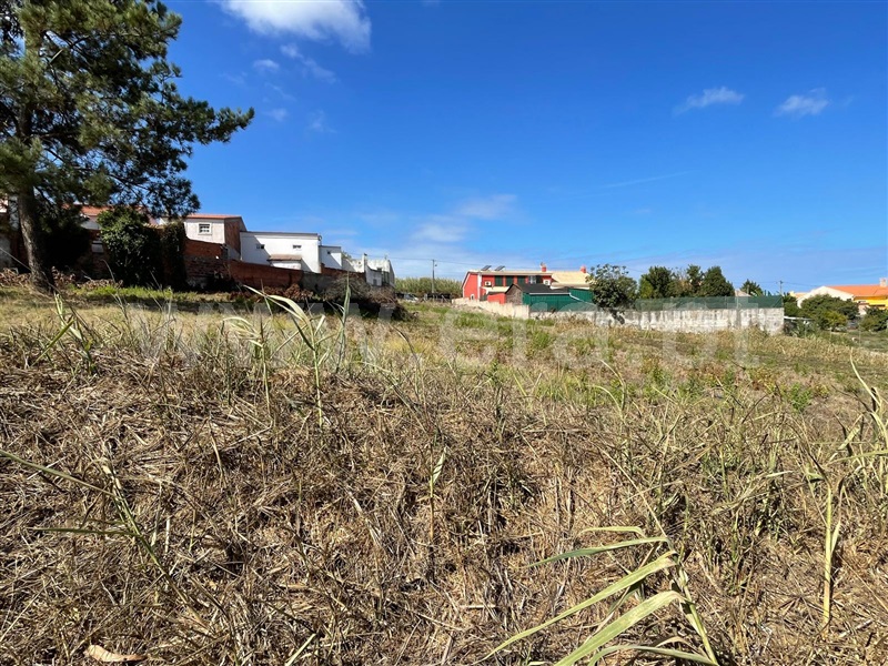 Terreno para Construção / Lourinhã, Miragaia e Marteleira